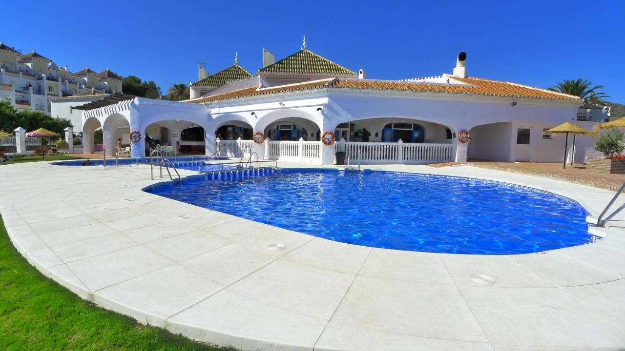 R838 Capistrano Playa 213 Apartment Nerja Ngoại thất bức ảnh